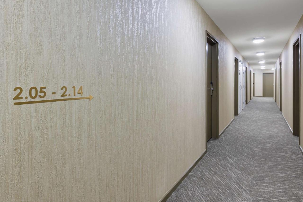Best Western Queen Victoria Market Hotel メルボルン エクステリア 写真